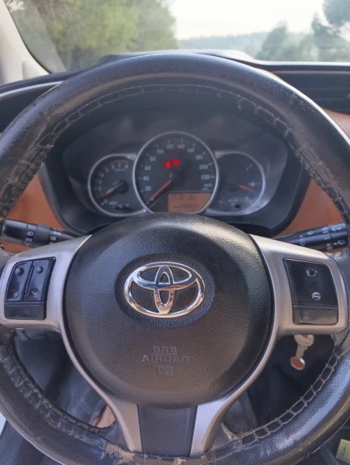Toyota Yaris 2014 Touch