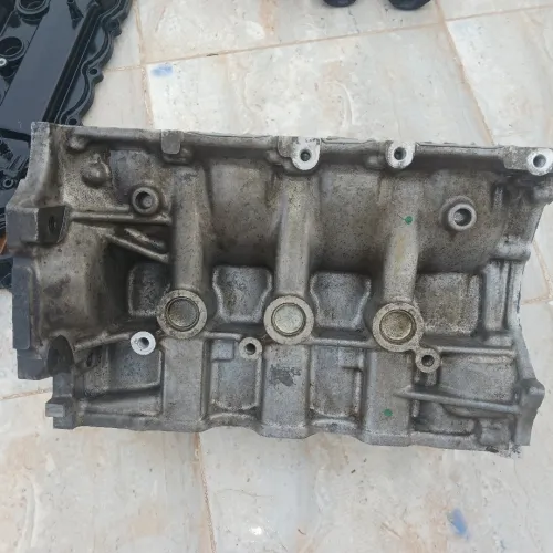 Bloc moteur STD yaris 2013