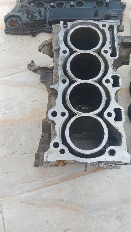 Bloc moteur STD yaris 2013