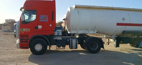 Renault Premium lander 440 dxi 2009