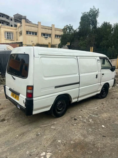 Mitsibichi L300 2006
