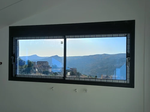Fenêtre en aluminium et PVC