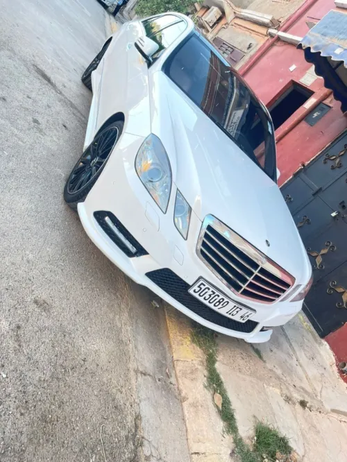 Mercedes Classe E 2013 AVANTGARDE Pack AMG