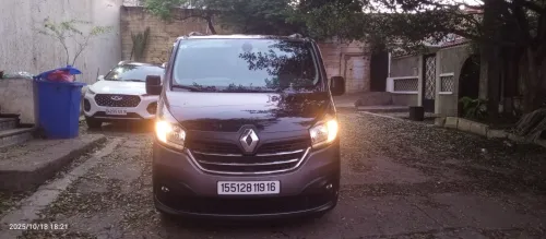 Renault Trafic 2019 8 places