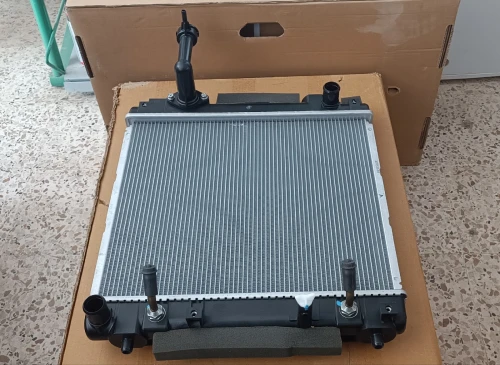 RADIATEUR D'EAU SUZUKI CELERIO BVA (BOITE AUTO)