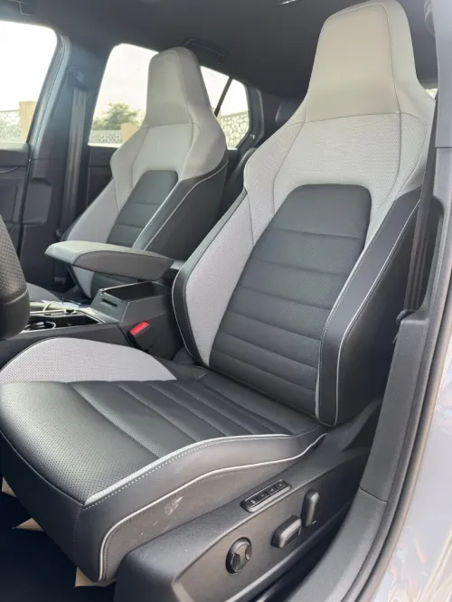 Volkswagen Golf 8 2026 R-Line