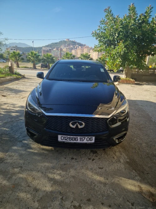 Infiniti Q30 2017 Toute option