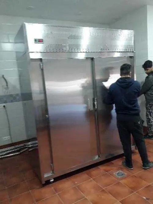 ARMOIRE FRIGORIFIQUE EN INOX ET SURE MESURES