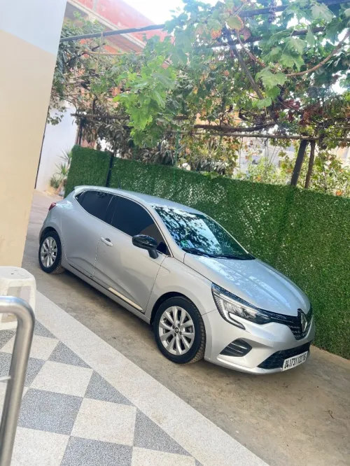 Renault Clio 5 2022 Intans