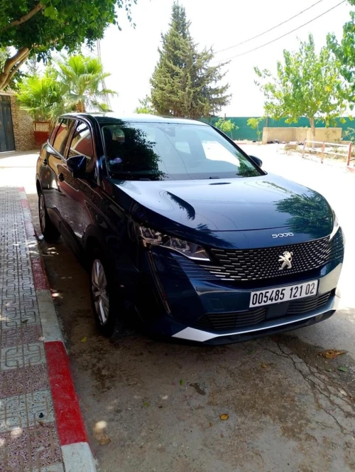 Peugeot 5008 2021 