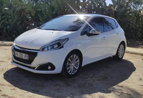 Peugeot 208 2019 Allure