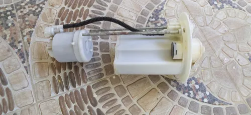 pompe essance yaris 