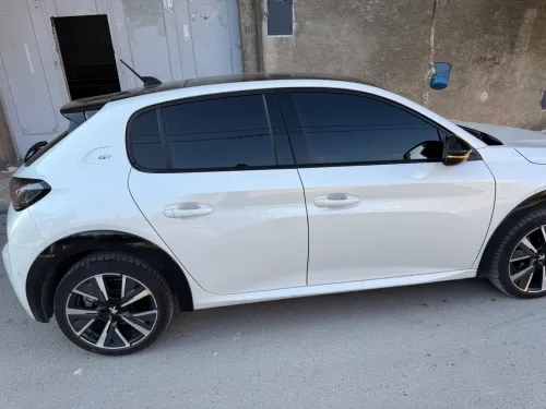 Peugeot 208 2024 GT