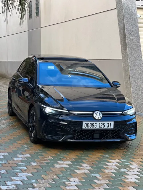 Volkswagen Golf 8 2025 R-Line