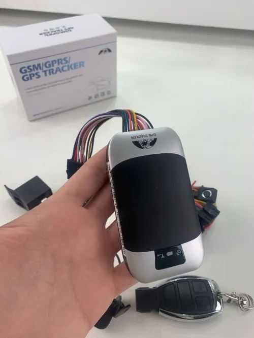 GPS Tracker Dispositif de suivi Pour Véhicule GPS303G جهاز تتبع المركبات