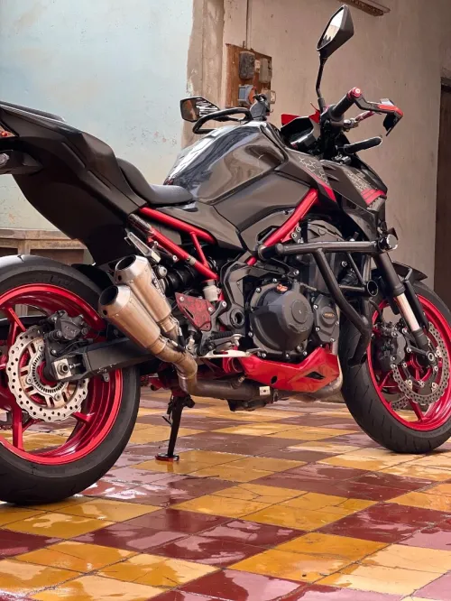 Kawasaki Z900 