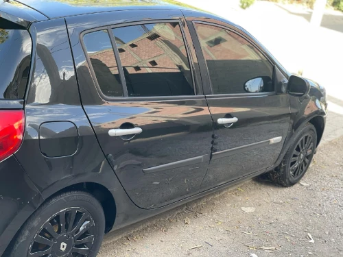 Renault Clio 3 2011 Night and Day