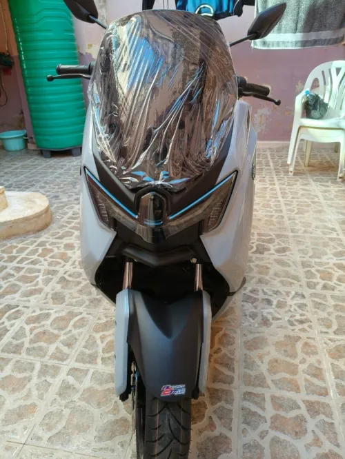 Yamaha NMAX 2025 00 compteur