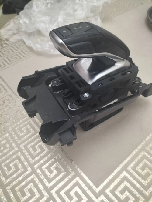 Levier vitesse boite auto 208