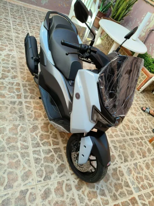 Yamaha NMAX 2025 00 compteur