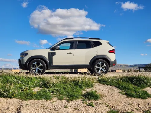 Dacia Duster 2025 Journey