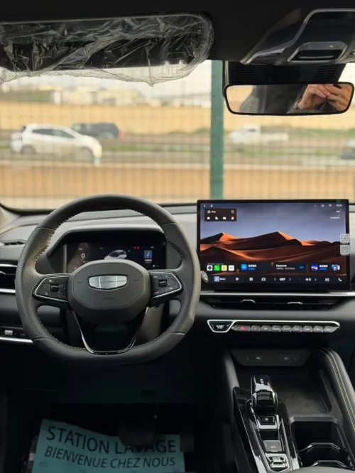 Geely Coolray 2025 