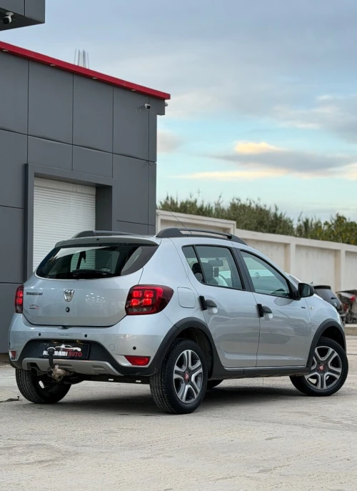 Dacia Sandero 2019 Techroad
