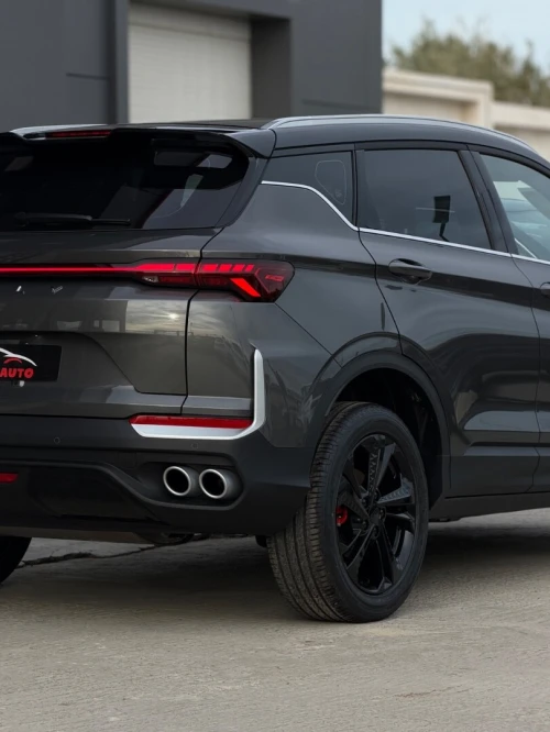 Geely Coolray 2025 