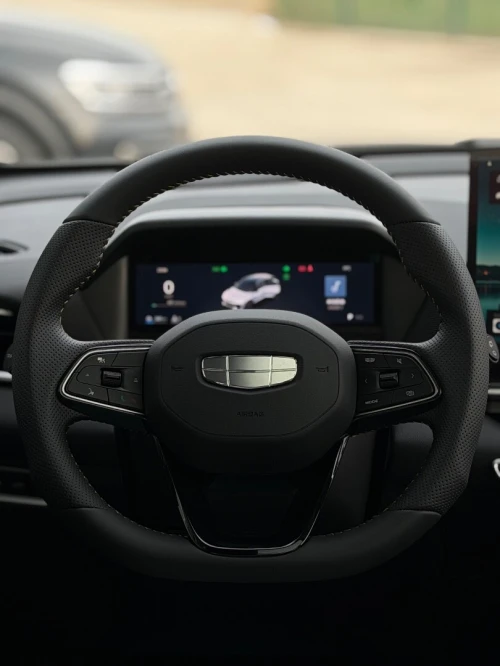 Geely Coolray 2025 