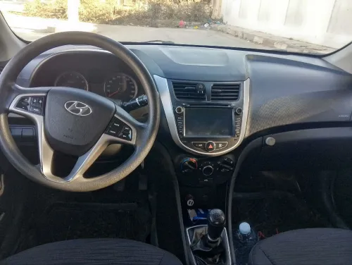 Hyundai Accent RB  5 portes 2017 GL DZ