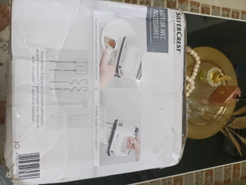 Batteur avec accessoires 