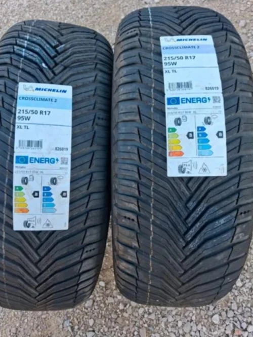 Pneus 215/50 R17