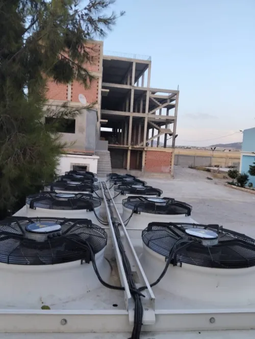groupe de froid (chiller) refroidi par air de marque HITEMA. 