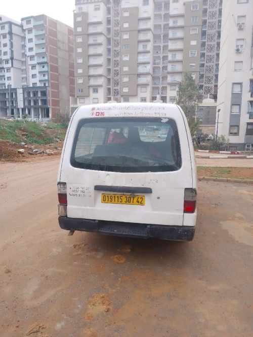 Mazda E2200 2007