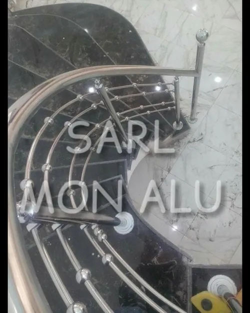 RAMPE D'ESCALIER