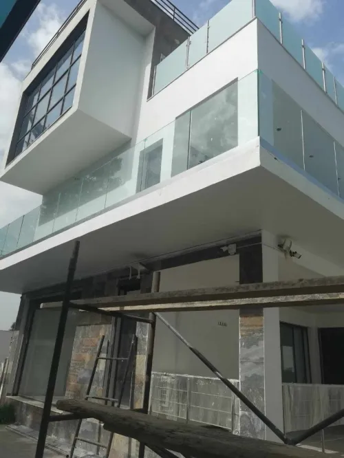 Rampes d'escaliers en inox 