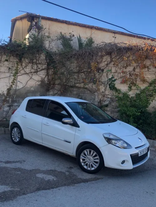 Renault Clio 3 2012 Night and Day