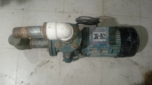 مضخة ماء