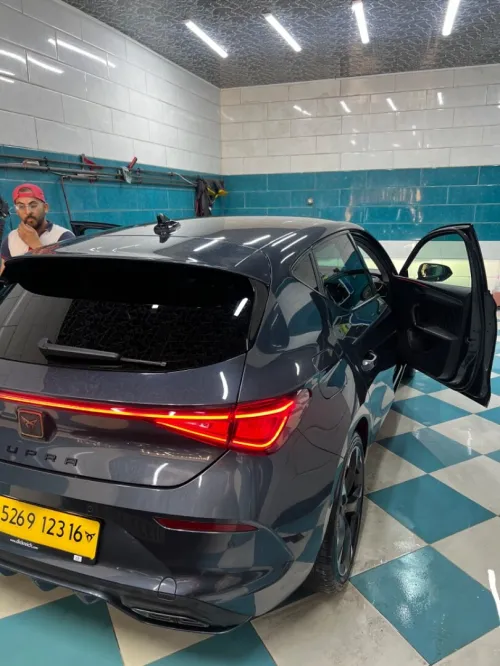 Cupra  Leon 2023 