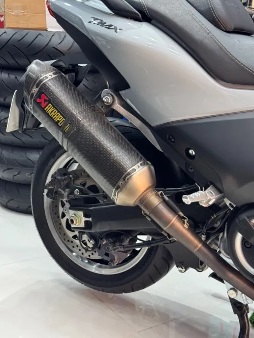 Yamaha Tmax 2025