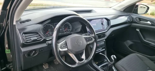 Volkswagen T crosse 2022 00 retouche