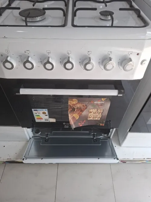 Cuisinière 4 feux gaz électrique  Artinox blanche