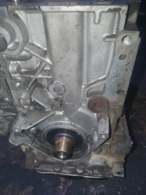 Demi moteur 207 1.4 16v