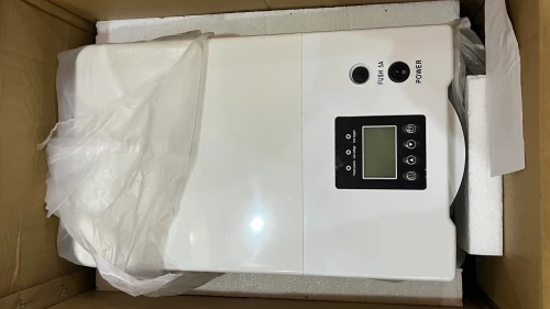 OXYGEN CONCENTRATOR