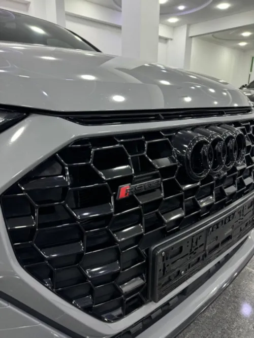 Audi RsQ3 2023 Q3