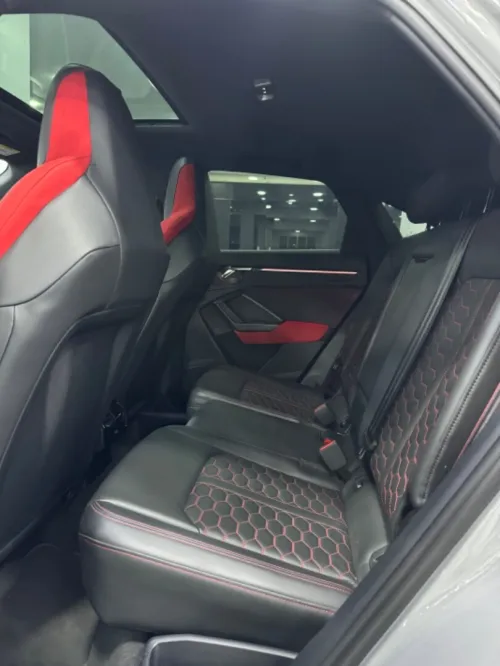Audi RsQ3 2023 Q3