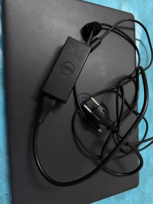 Dell Vostro 3500 Laptop