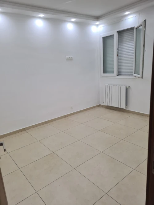 Vente bien immobilier Niveau de villa F4 Alger El biar