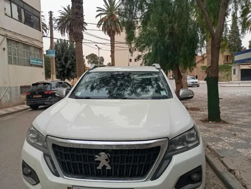 Peugeot landtrek 2022 