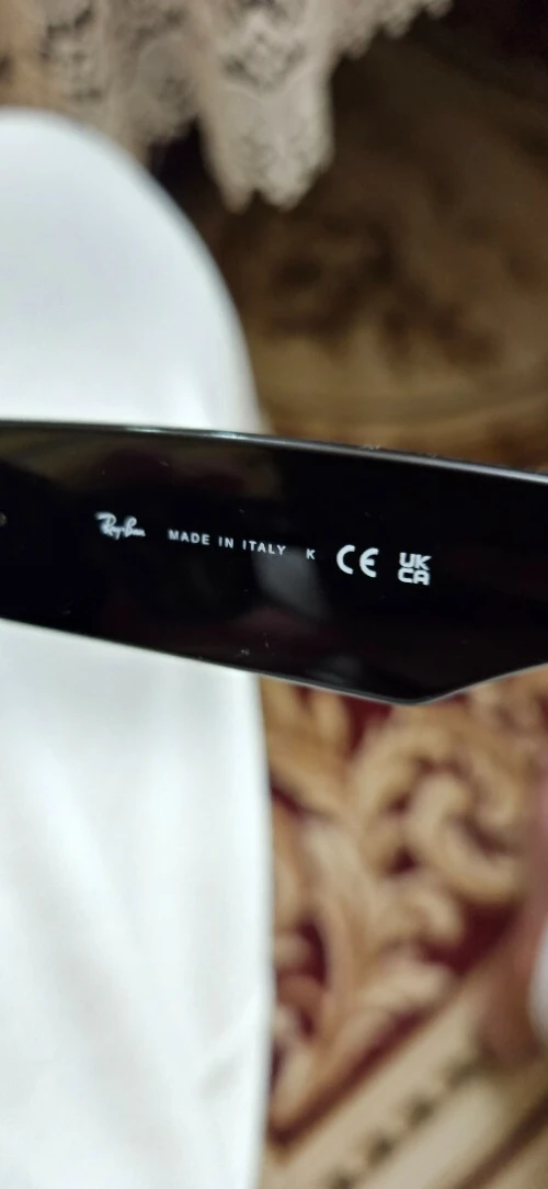 Lunette de soleil ray-ban mega wayfarer